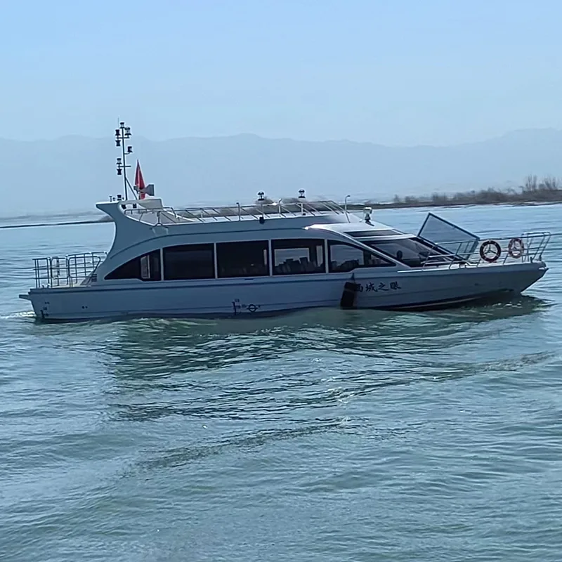 17.8M kabinasi yo'lovchilar qayig'i