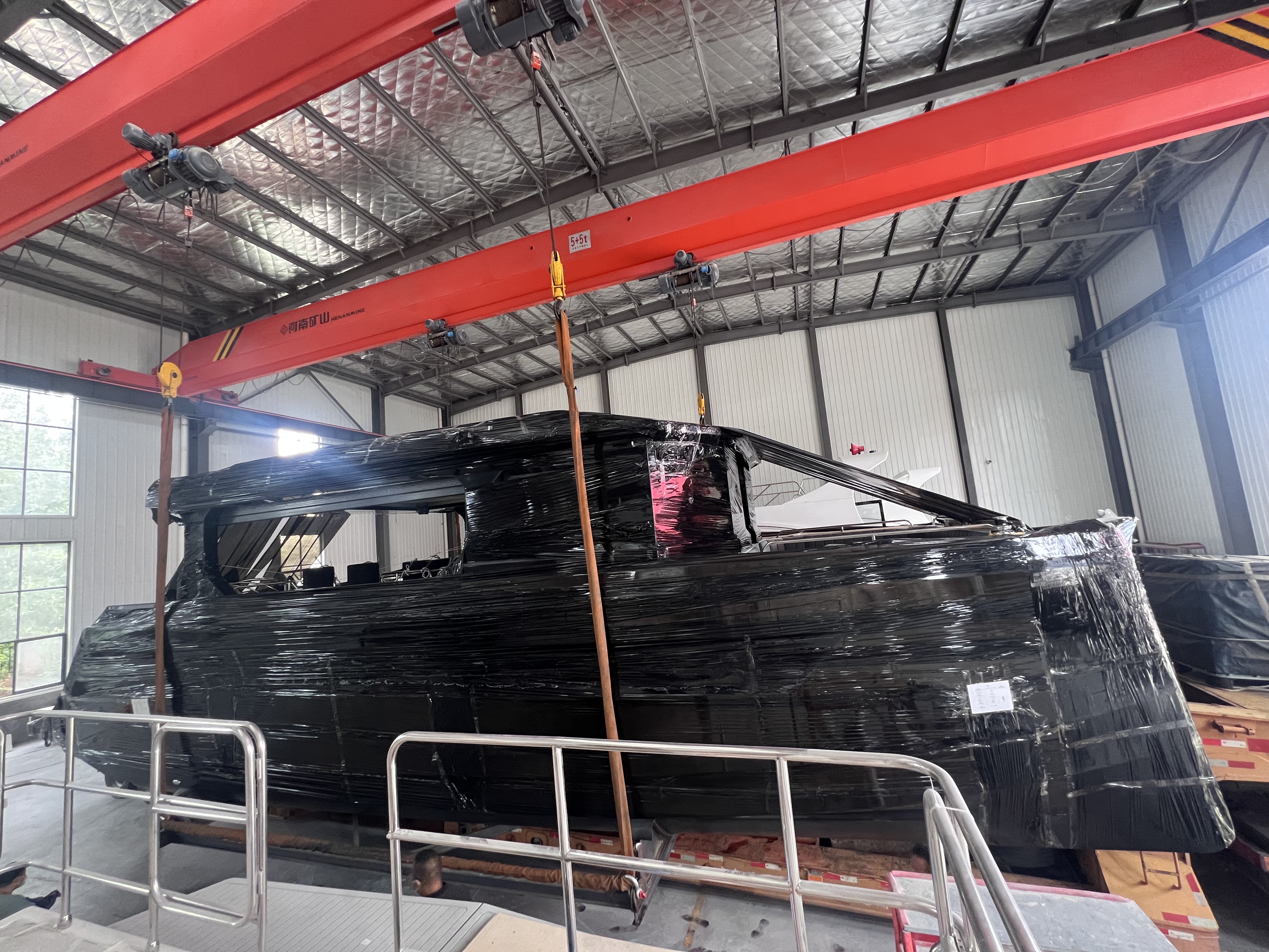 Birinchi liboda® 1360 partiyasi Malayziyaga xitob qildi, ikkinchisi bino qurdi.